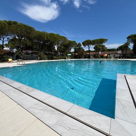 Signora Ruth - Aprilia Residence Aprilia Marittima Dış mekan fotoğraf