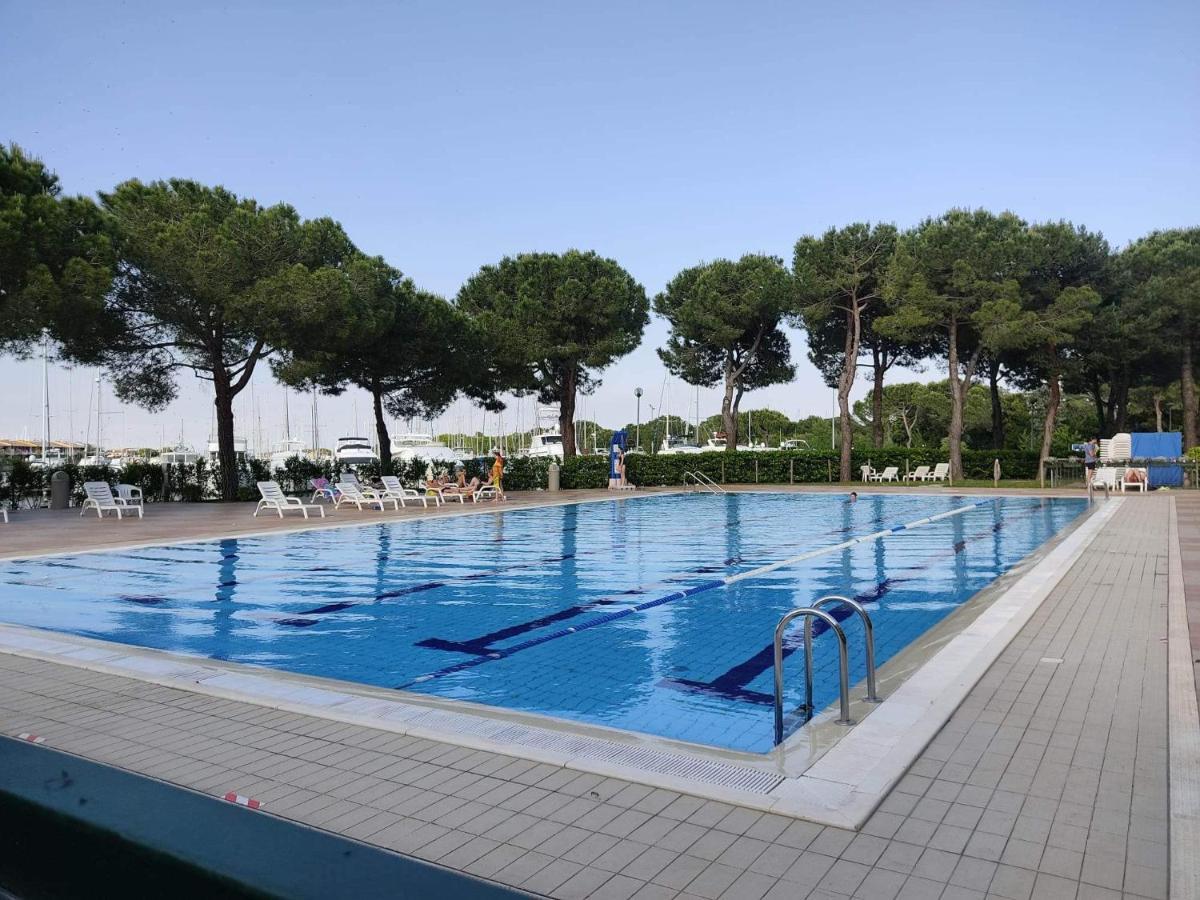 Signora Ruth - Aprilia Residence Aprilia Marittima Dış mekan fotoğraf