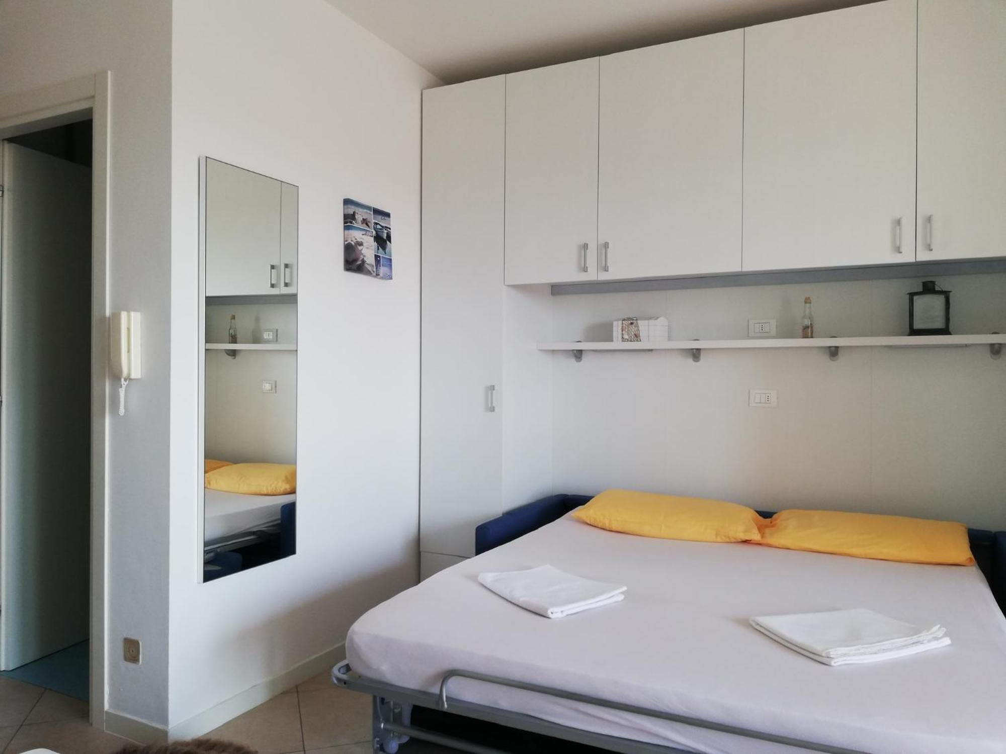 Signora Ruth - Aprilia Residence Aprilia Marittima Dış mekan fotoğraf